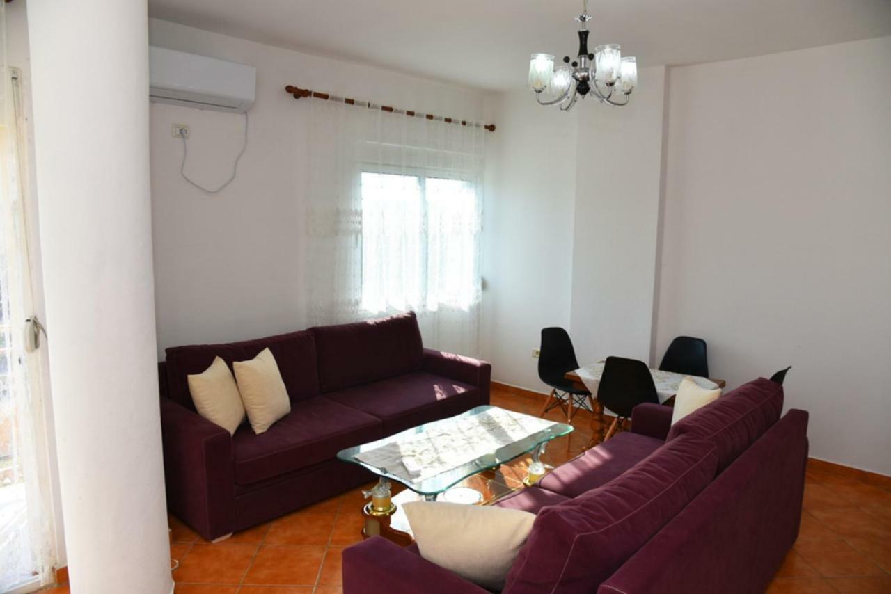 Gzim'S Apartment Драч Екстериор снимка