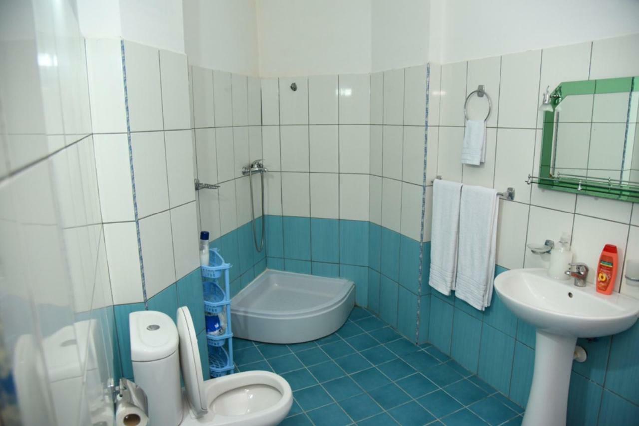 Gzim'S Apartment Драч Екстериор снимка